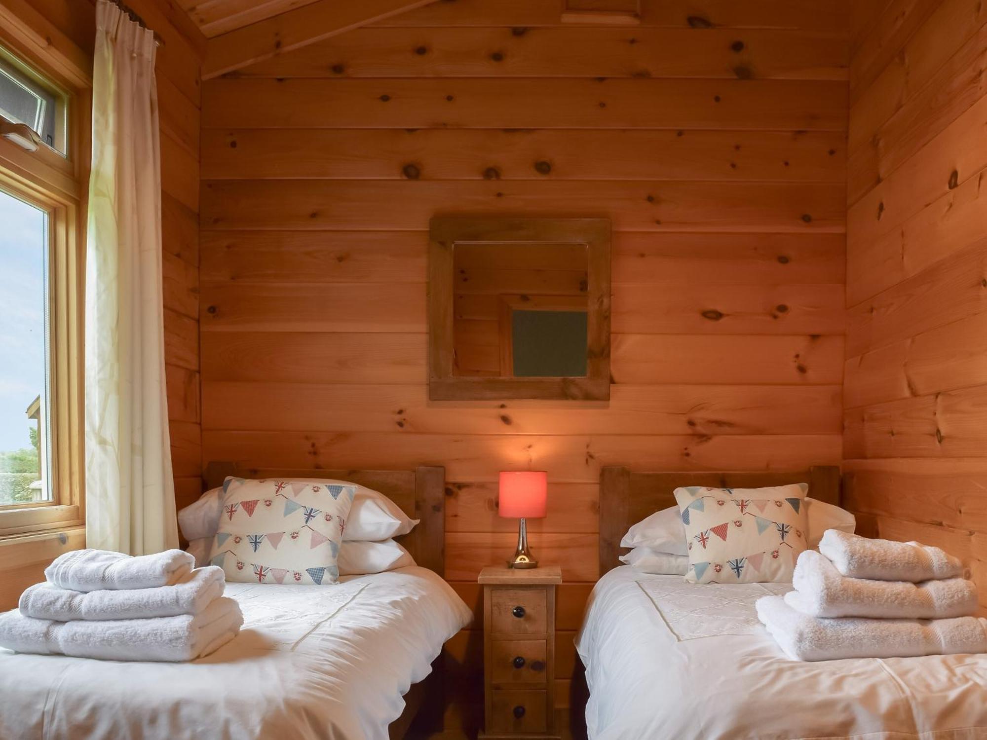 Hideaway Lodge - Uk47328 Longford  エクステリア 写真